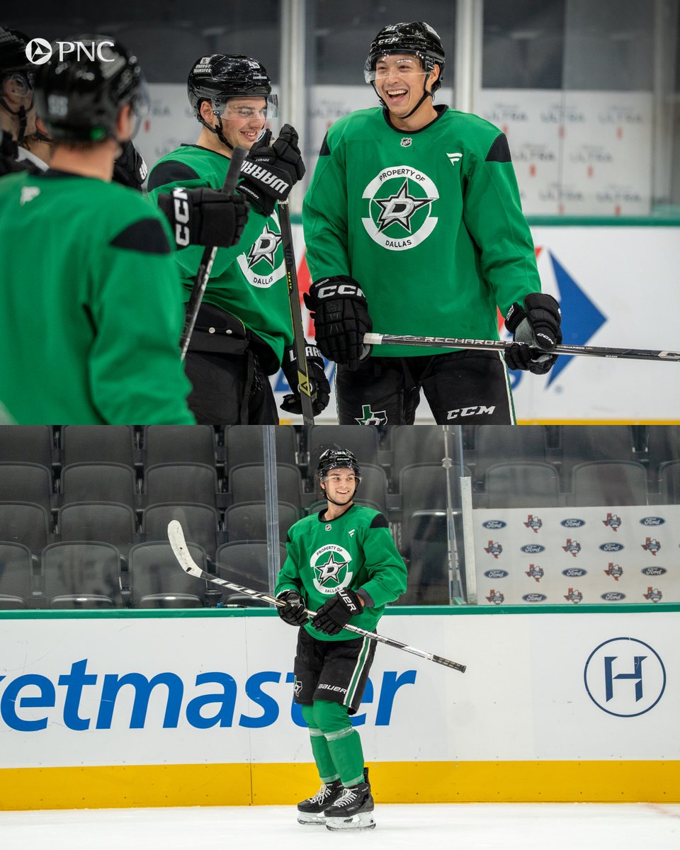 DallasStars's tweet photo. Allllll smiles from the fellas today 🙌 https://t.co/M7k7tPBN9w