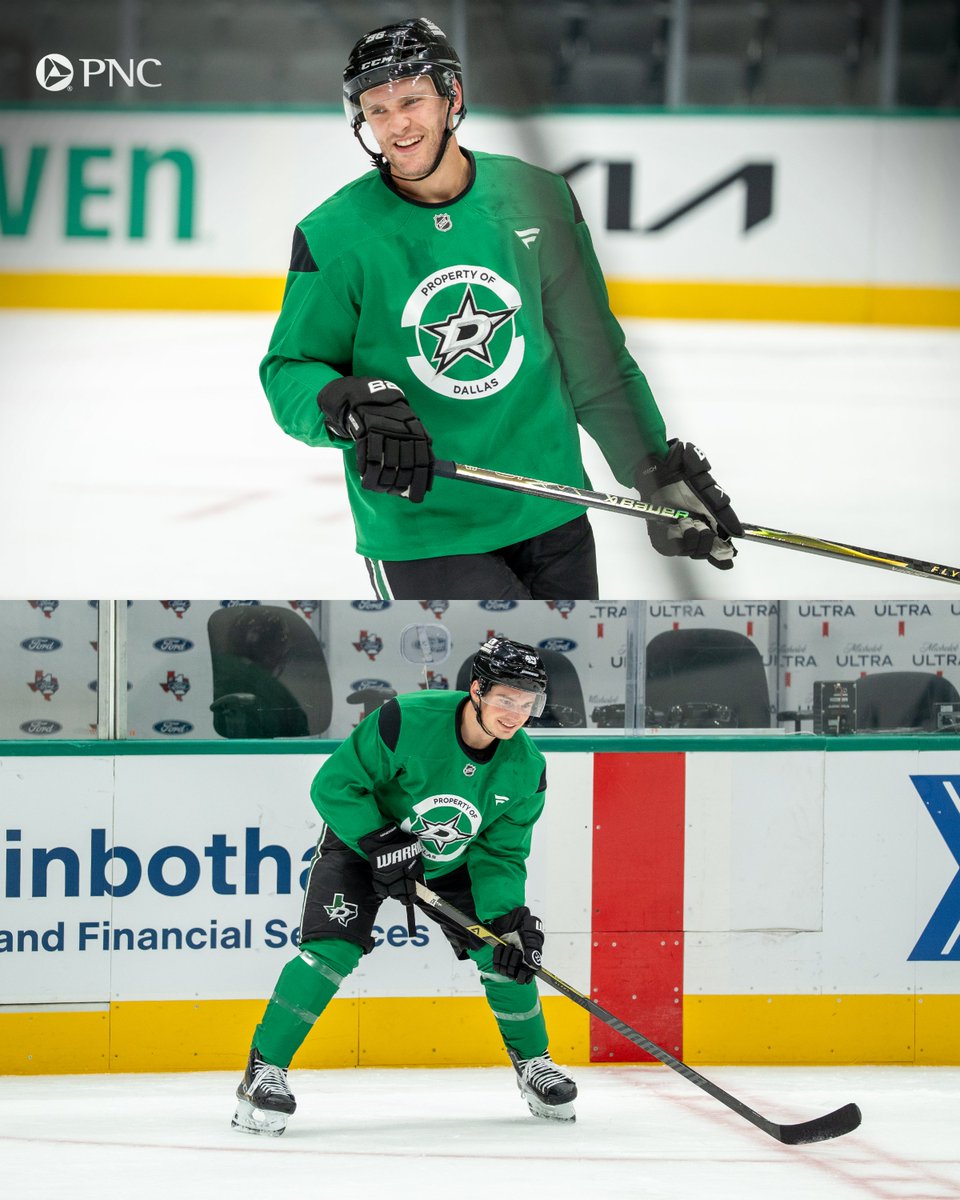 DallasStars's tweet photo. Allllll smiles from the fellas today 🙌 https://t.co/M7k7tPBN9w