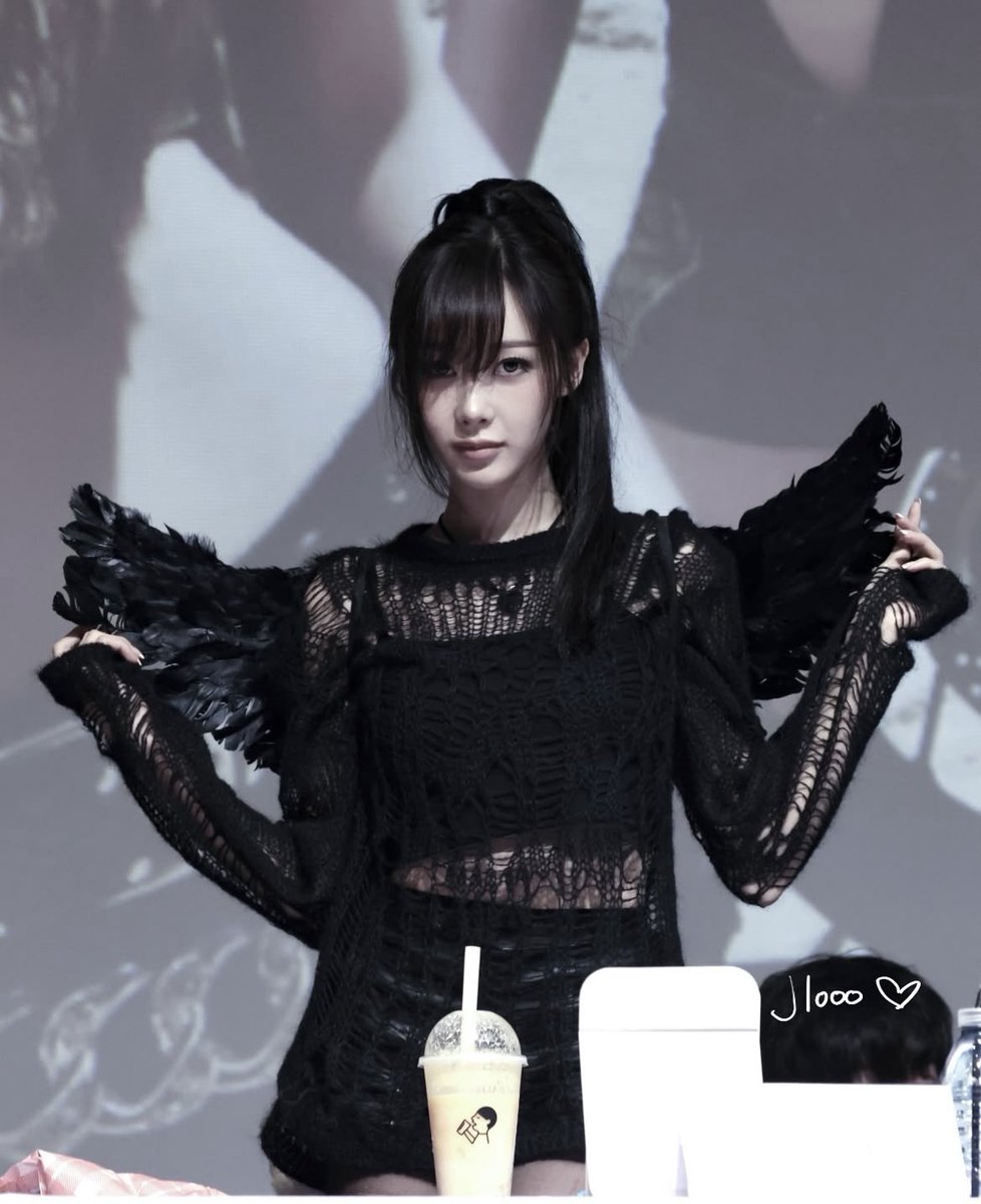 wbbinie_'s tweet photo. dark angel ⁺‧₊˚ ཐི⋆♱⋆ཋྀ ˚₊‧⁺ https://t.co/ElehtiyKMv