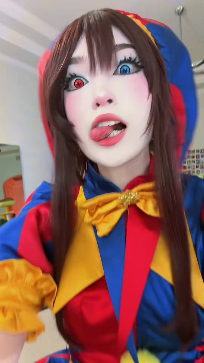 MidgetSpinner0's tweet photo. She can pullout any cosplay 😍 https://t.co/LKX4Cmlvyp