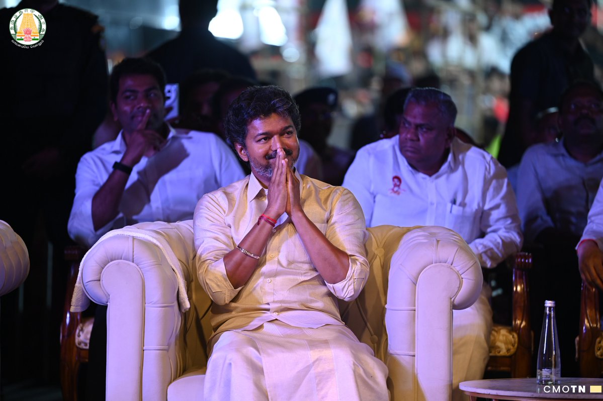 CMOTamilnadu's tweet photo. இன்று (13.10.2026) ஆந்திரப் பிரதேச மாநிலம், விஜயவாடாவில் நடைபெற்ற ‘விஜயவாடா உத்சவ்’ நிகழ்ச்சியில், மாண்புமிகு ஆந்திரப் பிரதேச மாநில முதலமைச்சர் திரு.என்.சந்திரபாபு நாயுடு அவர்களுடன் மாண்புமிகு தமிழ்நாடு முதலமைச்சர் திரு.ச.ஜோசப் விஜய் அவர்கள் பங்கேற்றுச் சிறப்பித்தார்.

The Hon’ble Chief Minister of Tamil Nadu, Thiru C.Joseph Vijay, graced the ‘Vijayawada Utsav’ held in Vijayawada, Andhra Pradesh, today (13.10.2026), in the presence of Hon’ble Chief Minister of Andhra Pradesh, Thiru N.Chandrababu Naidu.

#CMJosephVijay