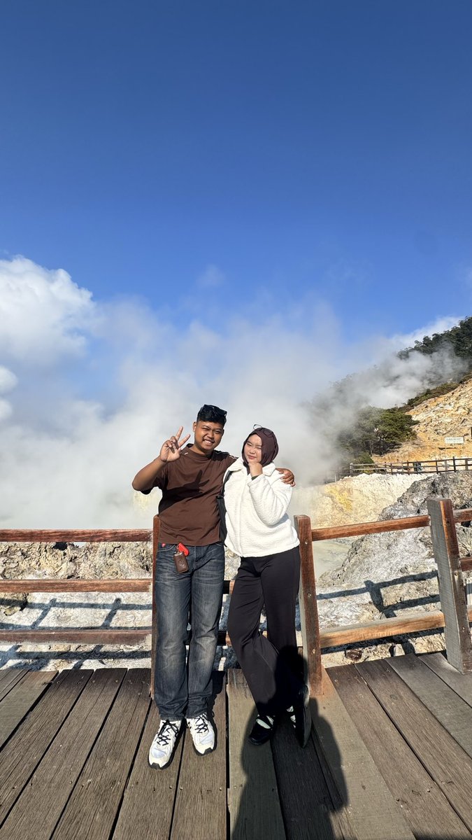 intaaaannr's tweet photo. selalu nyempetinn buat hangout agak jauhan dikit dr ruma setiap sebulan sekalii, bahkan sampaii ajak keluarga aku, ibuk kakak ponakan2kuu, aku selaluu berdoaa selaluu lancar rejekinya, spy bisa bawa aku ke jepangggggggg, AAMIINNNNN
rejekiku jg lancar, AAMIINNNN https://t.co/Ep3WpPWcXj
