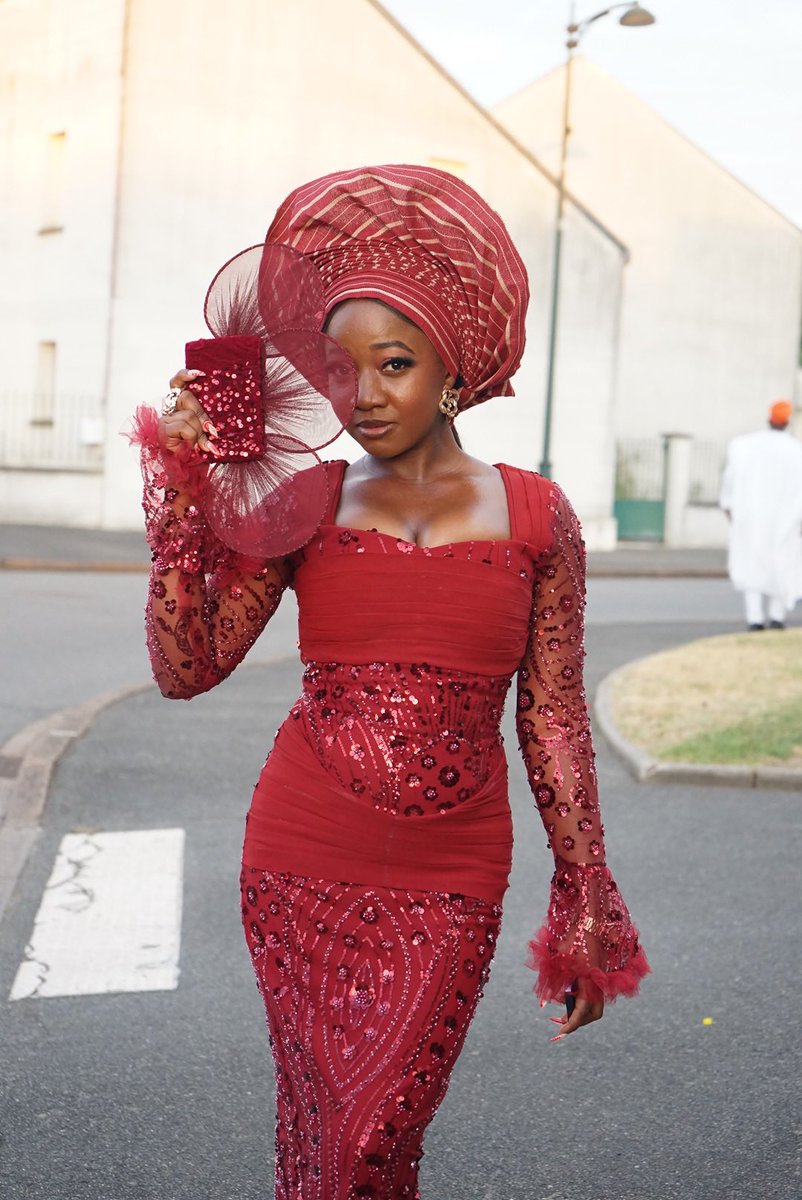 tobibabs00_'s tweet photo. Straight from the photographer’s camera roll 📸❤️
African elegance in every detail. 🇳🇬✨
#AfricanFashion #AsoEbi #Gele https://t.co/ULL525CYeO