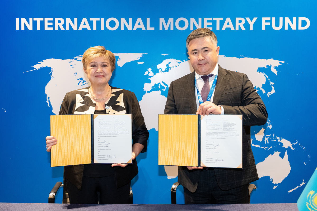 KGeorgieva's tweet photo. Grateful to renew the partnership with the National Bank of Kazakhstan to support our capacity development center for the Caucasus and Central Asia CCAMTAC. Pledging US$25 million, Kazakhstan contributes to strengthening capacity across the region. Thank you, Governor Suleimenov! https://t.co/grczLZOqqc