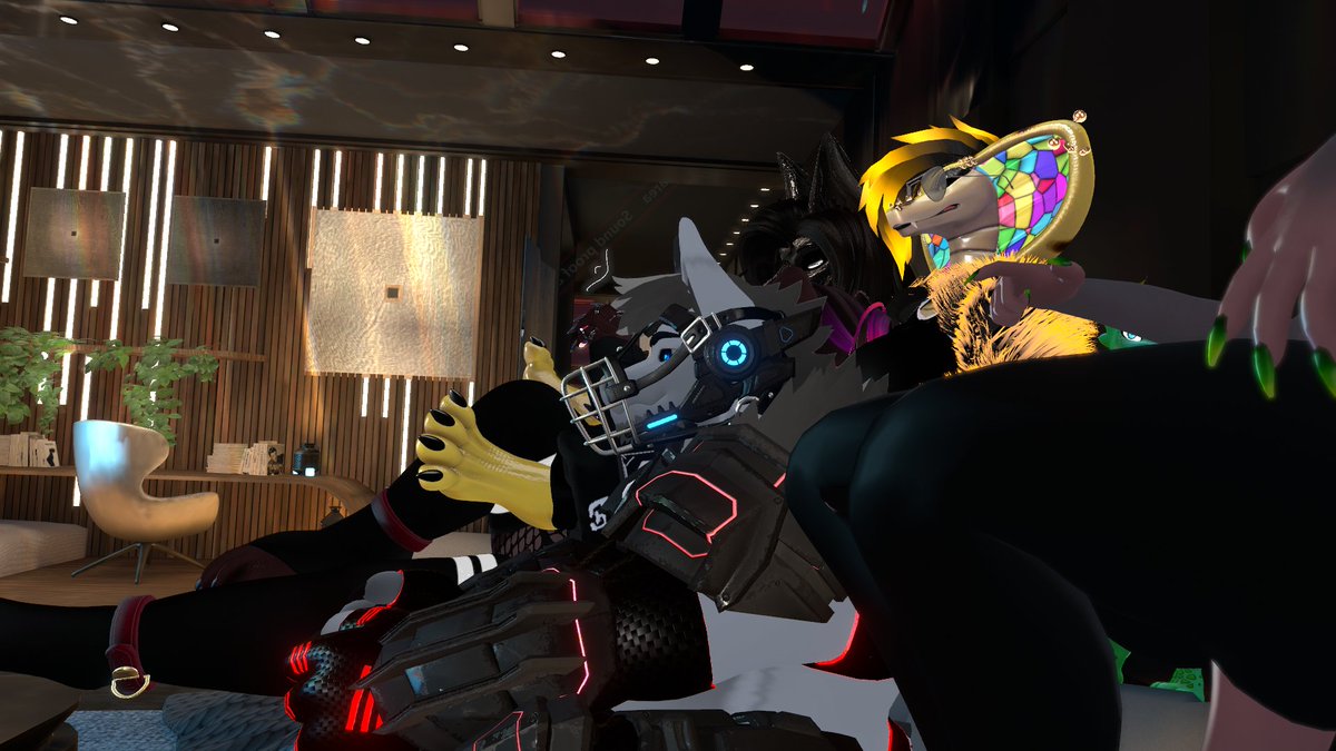 SokudoStorm's tweet photo. Movie night last night! <3 Goddess was so glad to be able to get on VR and see her friends and lovely devotees again! https://t.co/ZC4n5D9t78