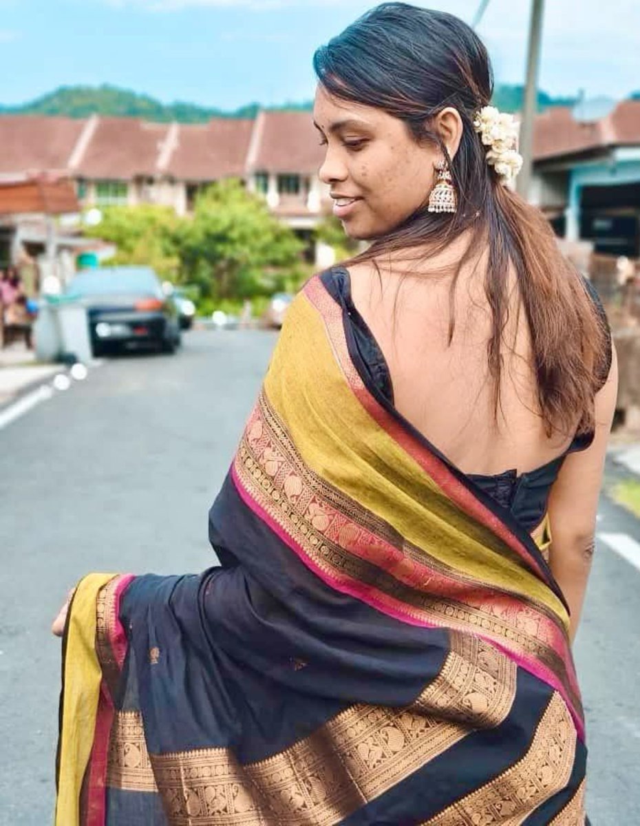 patjanetyt's tweet photo. nadamadum chocolate iva her tea body ava munjum mudhugum podhum nenache kozhantha pethuralam unmarried 30 years thevidiya iva transparent ana pavadaiya avuthu azhaga roomla kuptu okanum viriya viriya kadharanum ivala ammanama nika vechi sweet marri sapdanum methuva ozhuga ozhuga https://t.co/W5yu0ph0m1