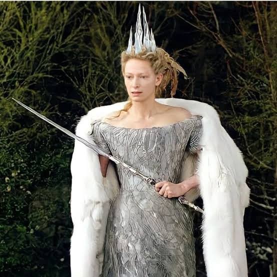 crazy__shikhu's tweet photo. Is this an upgrade or downgrade 

#Narnia https://t.co/ussGxl4xAs