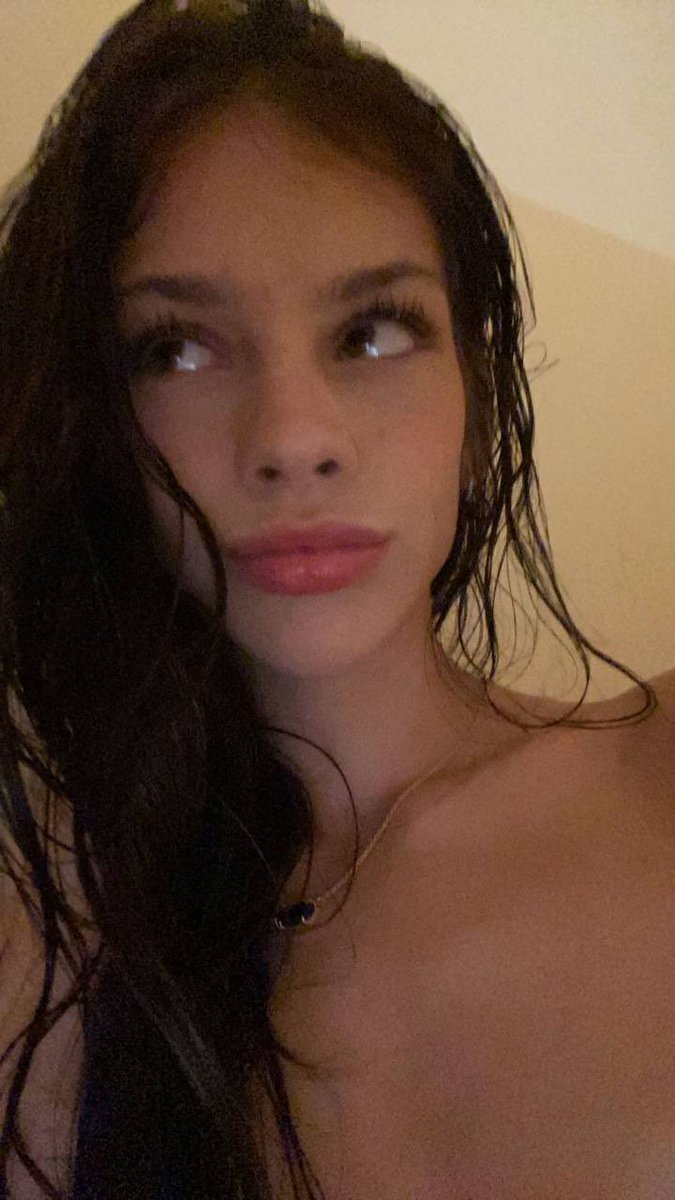 Mrbeanbeanif's tweet photo. Fine ass petite ex super tight bop. Everything about her is nghhh 🤤🤤 https://t.co/xH3bI1eTgk