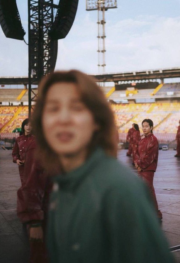 love_koomi's tweet photo. 👤: jimin, why did you look so terrified in the pics jungkook took?

🐥: oh, that? I was just joking around. jungkook loves it when I make funny faces or make weird expressions, so I kept doing it for him over and over again https://t.co/ktRXVFiJF5