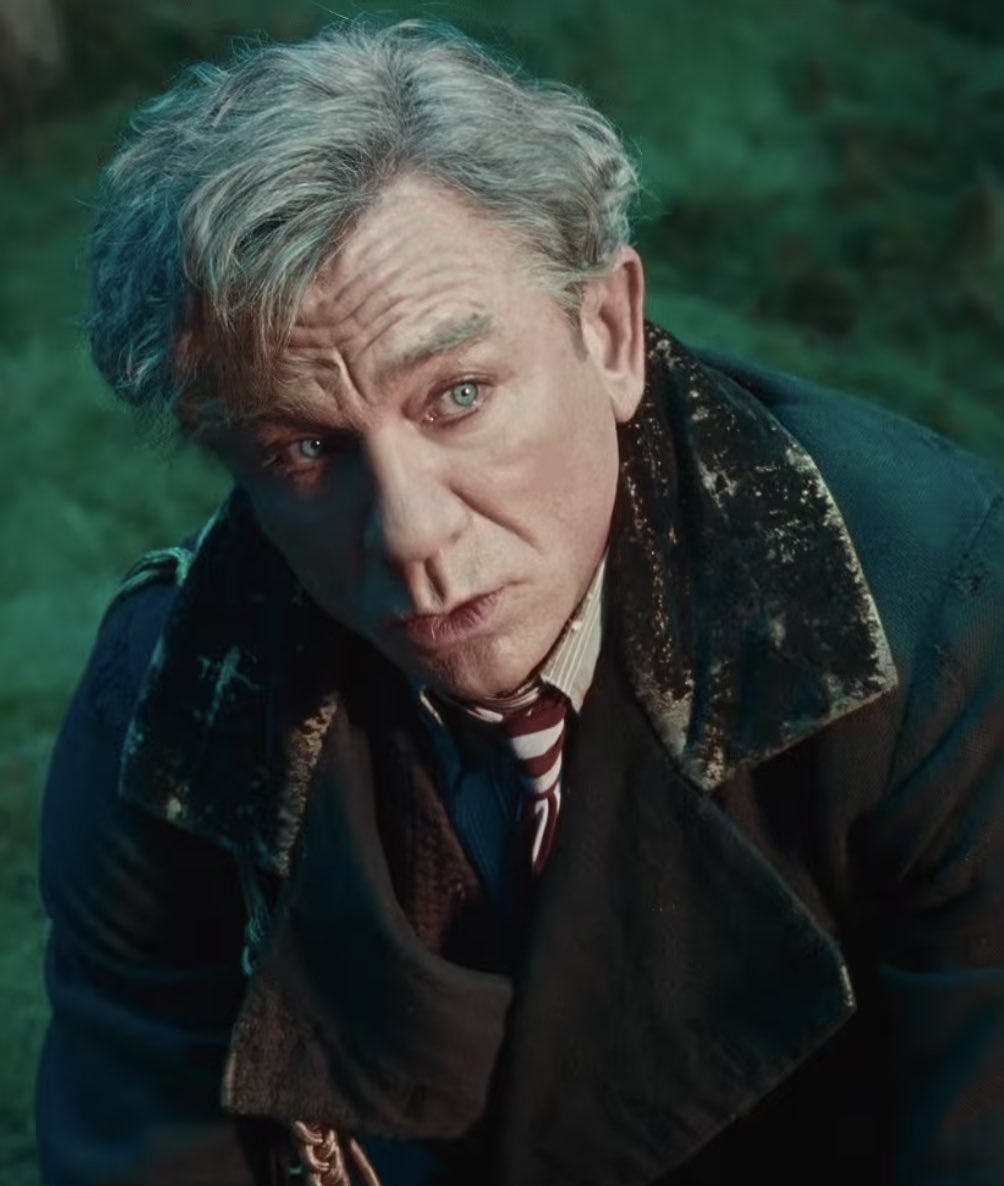 FilmUpdates's tweet photo. Daniel Craig in Greta Gerwig’s ‘NARNIA: THE MAGICIAN’S NEPHEW.’ https://t.co/MrSxPN56ni