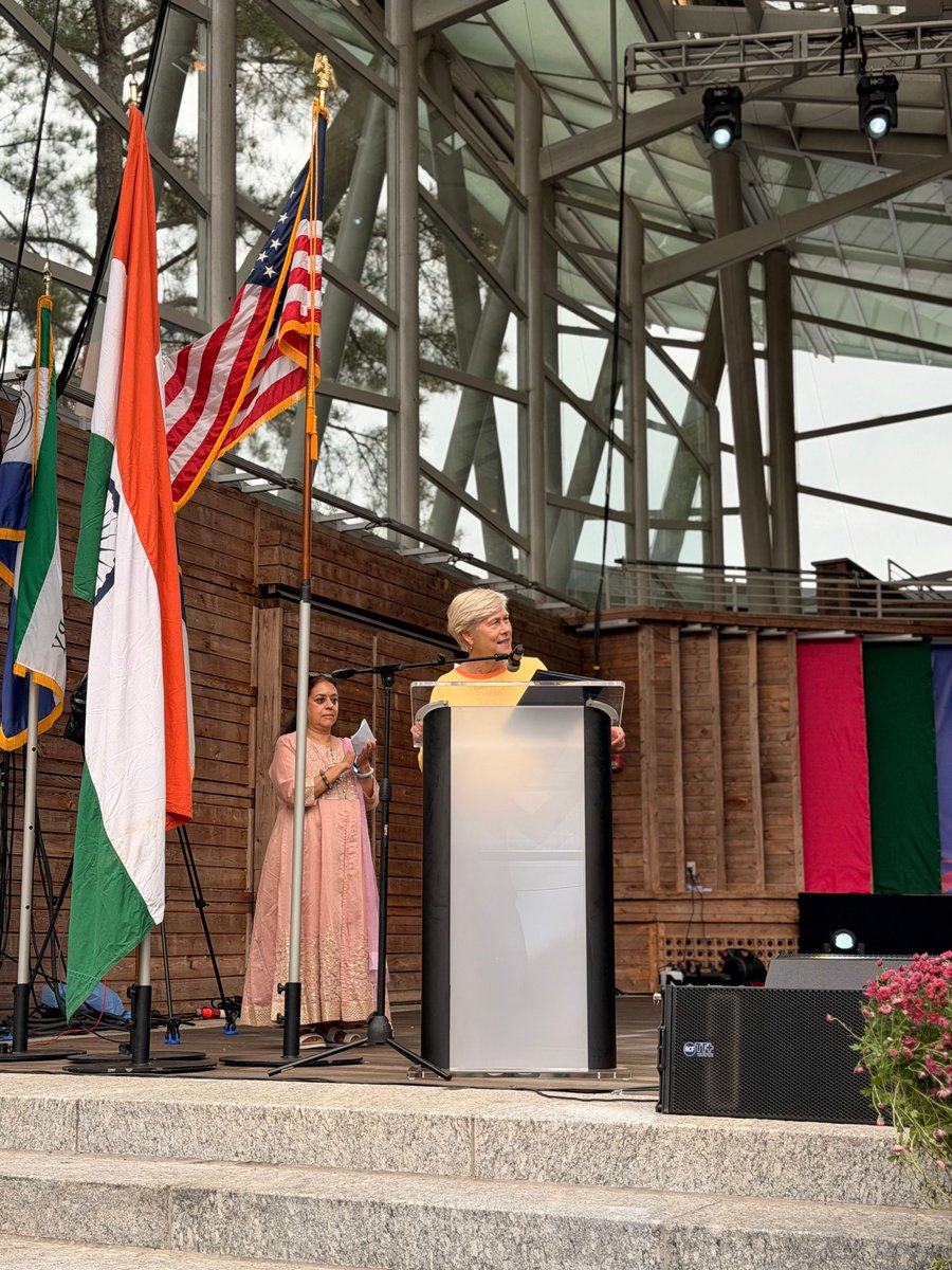RepDeborahRoss's tweet photo. I was delighted to attend Hum Sub’s Annual Diwali celebration in Cary this weekend!

Hum Sub is a pillar of our community, and it is always inspiring to join them each year for Diwali. I look forward to many joyous celebrations in the years to come. https://t.co/819xZHoMKb