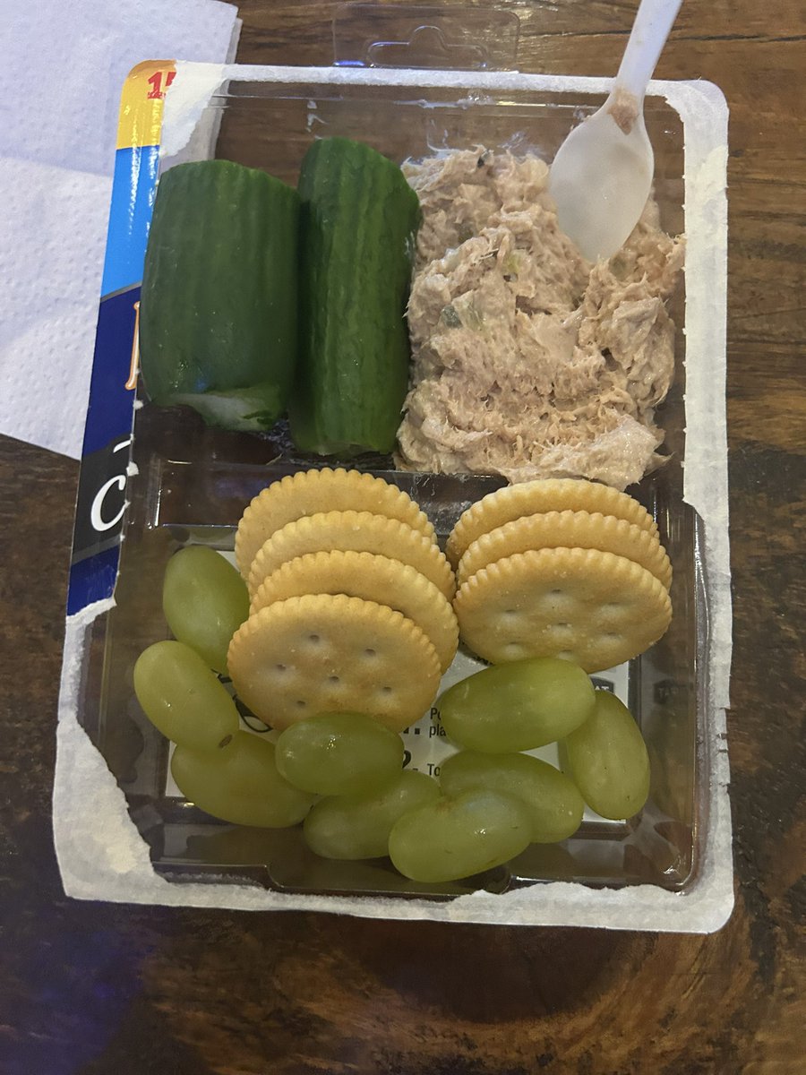 xrogersbarnes's tweet photo. this had become a new safe food of mine lordddd its good https://t.co/DBSwJmK0ha
