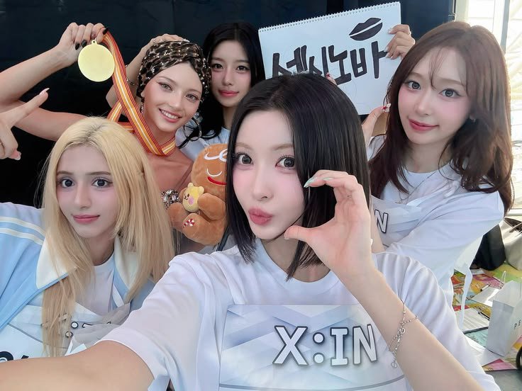 yapffuf1's tweet photo. Let's make X:IN shine at the 2026 MAMA Awards! Our girls deserve all the love and support, so let's do our best to help them reach the top. Every vote counts, and together we can make a difference. Keep voting for X:IN!

#XIN #2026MAMAVOTE https://t.co/ulnnGctmn0
