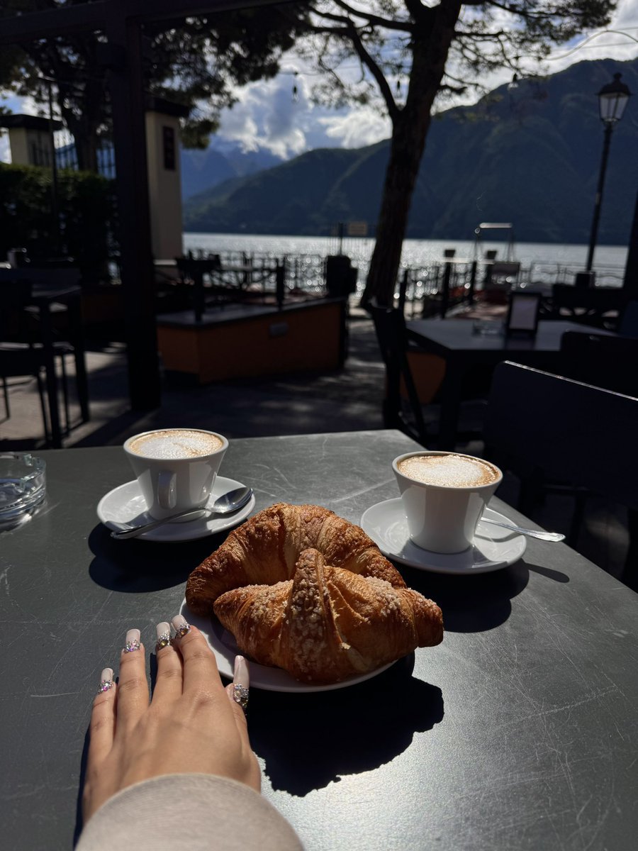 therapstV's tweet photo. All My mornings are the best, but the ones by Lake Como hit different. Reimburse My small breakfast, 35€

#cuck #cuckold #wankchat #hotwife #nsfw #nsfwtwt #bbc #bnwo #findom #horny #goon #gooner #feargasm #catfish #scam https://t.co/BmBOiT2rST