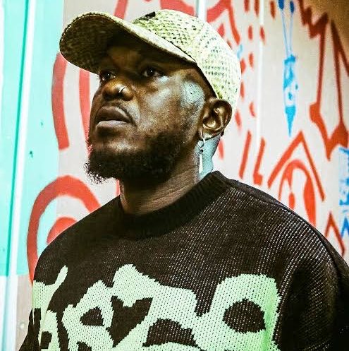 RapMais's tweet photo. 🚨 DJONGA E DEPUTADA ELEITA ANA ELISA PARTICIPAM DO PODPAH NESTA SEXTA PARA DEBATER POLÍTICA

Igão e Mítico vão receber o rapper e a parlamentar para uma conversa sobre política e conscientização. Aos 21 anos, Ana Elisa foi eleita com 524.219 votos, tornando-se a mulher mais votada de Minas Gerais para a Câmara dos Deputados.