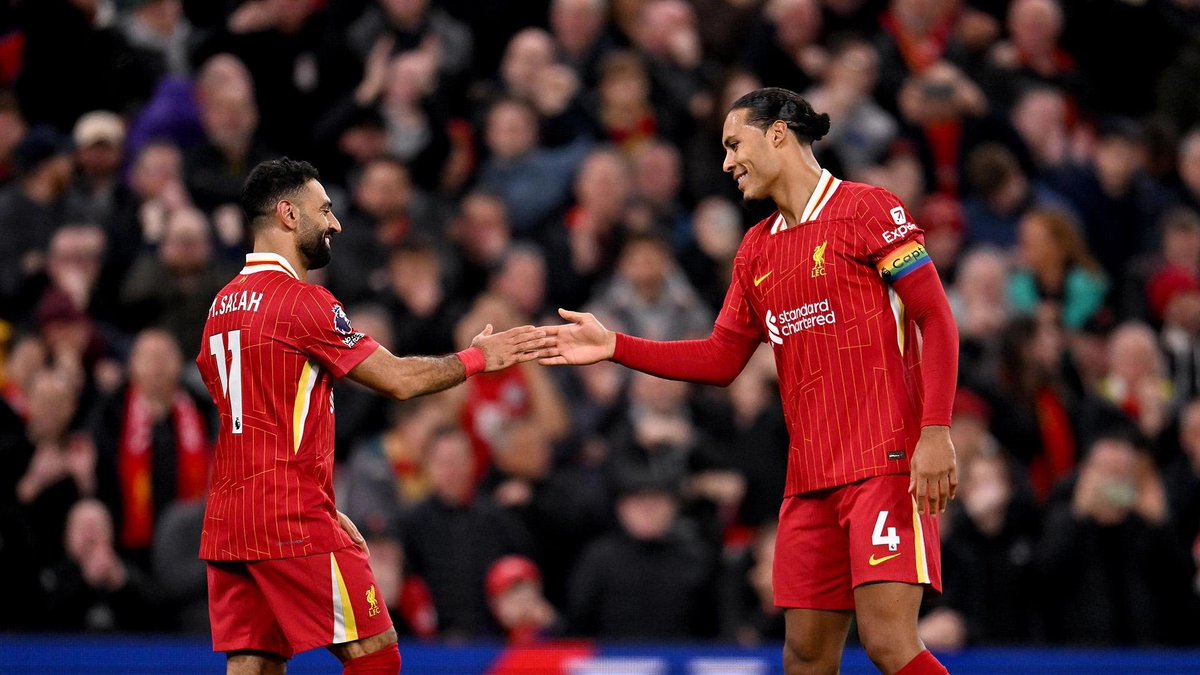 ekitikecentral1's tweet photo. Peak Van Dijk is the first centre-back in my Premier League all-time XI.

Who is your FIRST pick, and why? https://t.co/eKbLBQgSFA