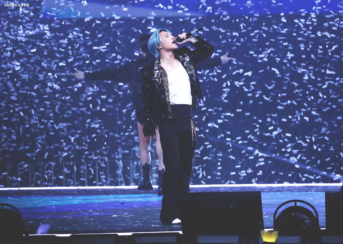 High__Lite's tweet photo. 261011 BIGBANG WORLD TOUR XX: COSMOS in TAIPEI

타이베이돔이 강대성으로 가득찬 순간💛

#대성 #DAESUNG #빅뱅 #BIGBANG #COSMOS

@d_lable https://t.co/rmpr1m9QRj