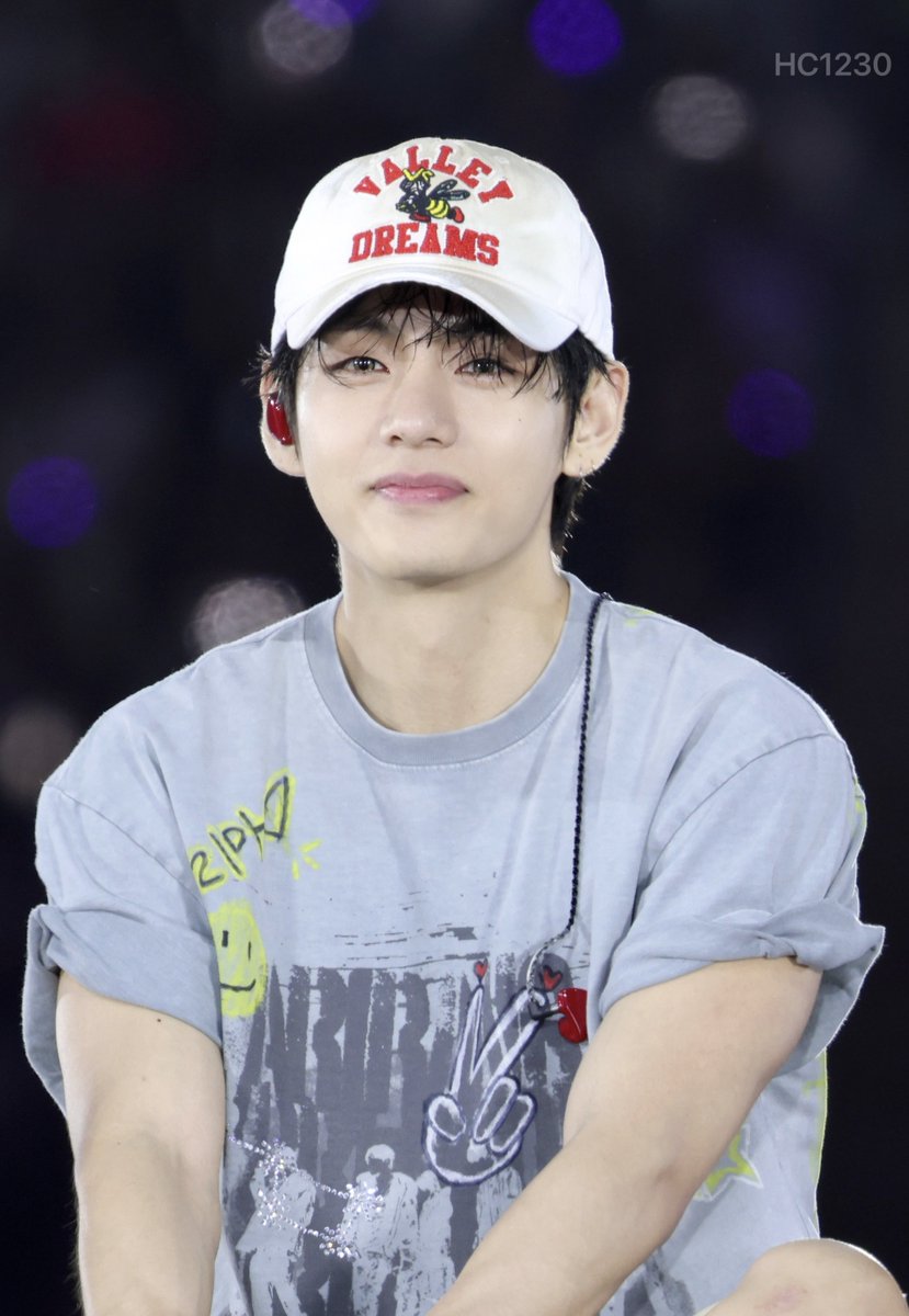 HC1230v's tweet photo. 20261009 LIMA day2

#V_WORLDTOUR_ARIRANG_PERU_D2
#KIMTAEHYUNG_WORLDTOUR_ARIRANG https://t.co/yPQBh8IILQ