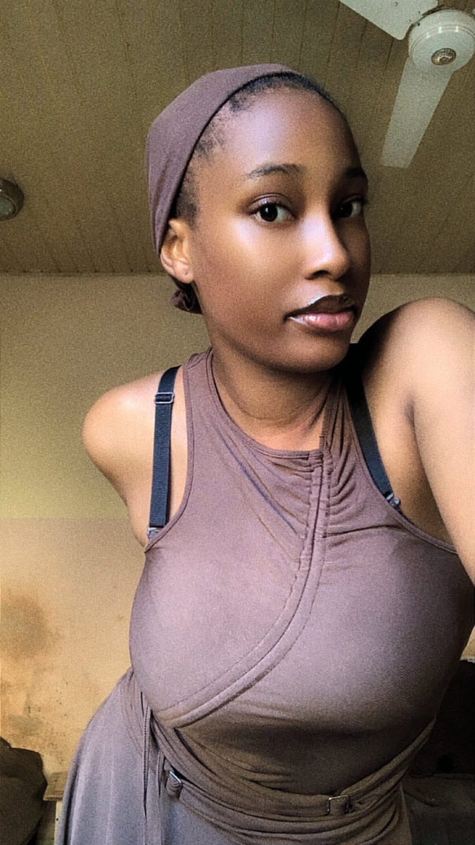 realbabylion's tweet photo. I wish I was a man, no period, no menopause, no pregnancy, no childbirth. Just work and beg for S£X 🫩 https://t.co/lSuwYRANzl