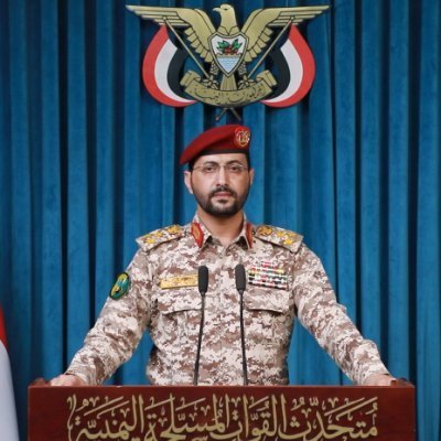 AlswfyAbwn31564's tweet photo. 🇾🇪🆒القوات المسلحة اليمنية تحذر جميع الموظفين والمواطنين المتواجدين قرب أي منشئة تابعة لأرامكو النفطية بإخلائها والابتعاد عنها كونها هدفاً مشروعا لقواتنا. https://t.co/xZA8oFhWhm