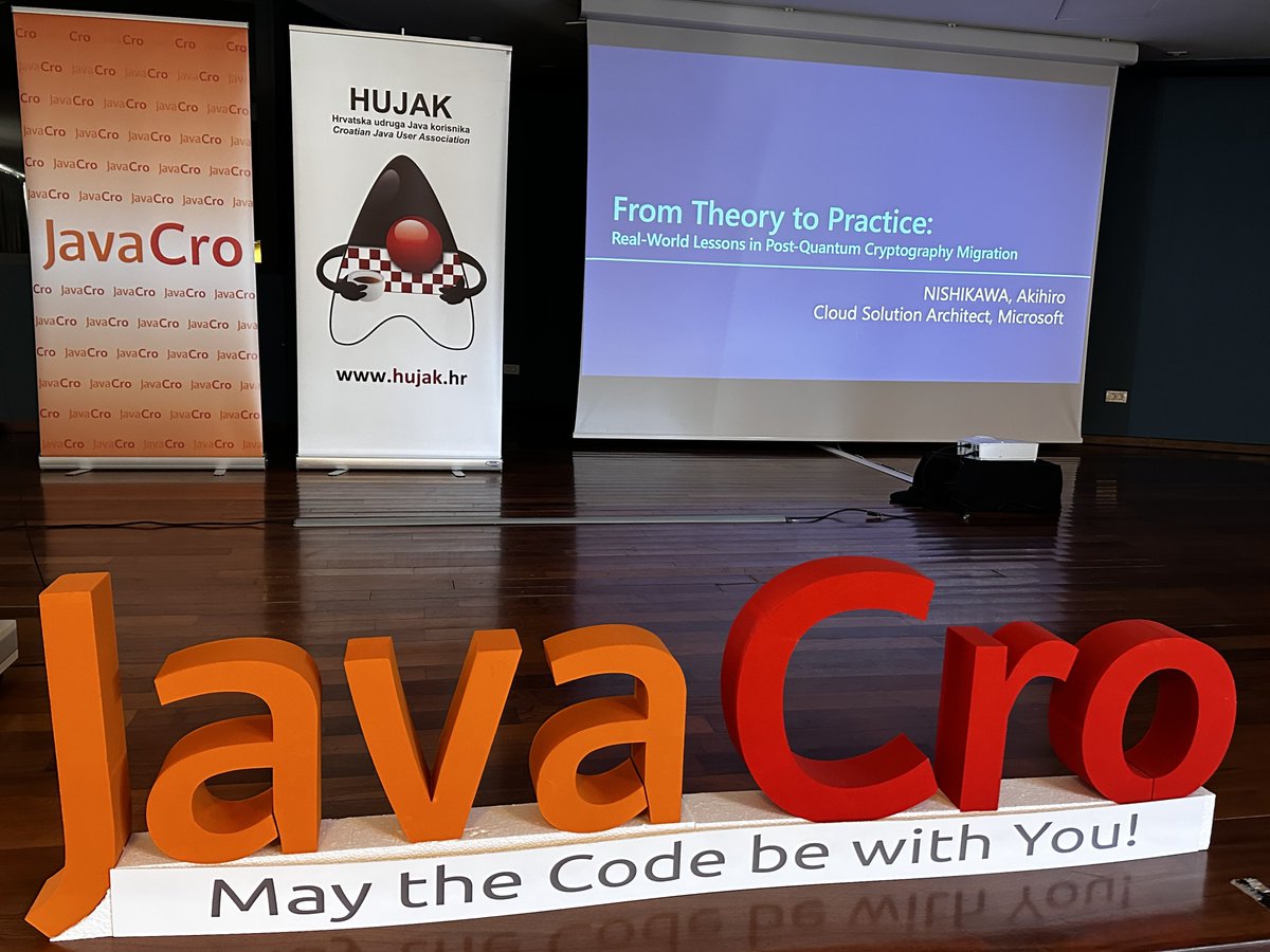 Logico_jp's tweet photo. My session and a short interview with the organiser of @JavaCro organizer have been just finished. I hope my session is helpful to the audience. I am very grateful for the opportunity to speak at this great conference, #JavaCro!! https://t.co/JuBfUPwnbi