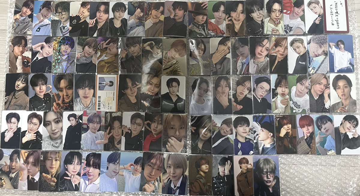 _nclove_'s tweet photo. 雪明かり〜BtLは封入全て所持
月狼ケミトレカコンプ済みです https://t.co/5mpY8qBvmo