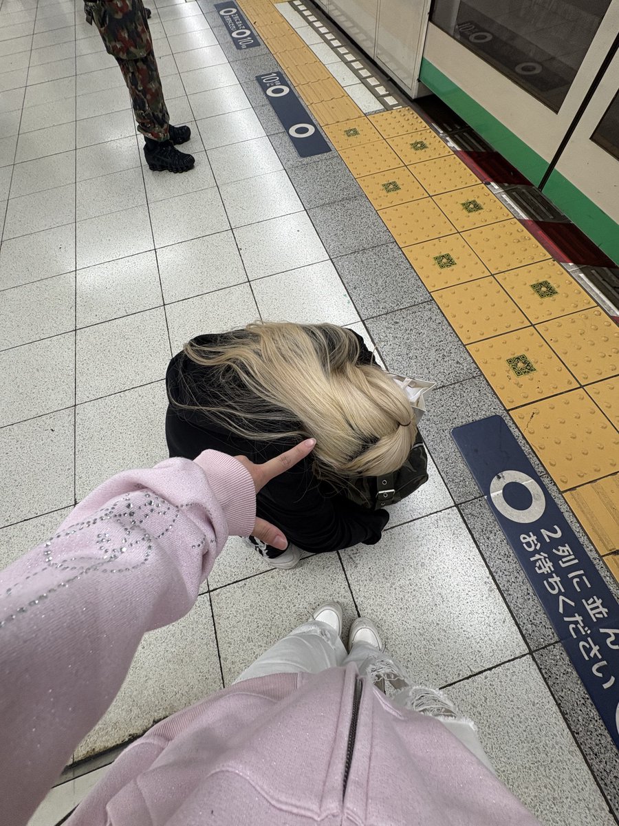 himakana_925's tweet photo. あみしゃんにミョーホントゥスケされてる俺 https://t.co/OPmbhFy816