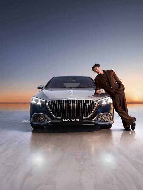 TonySmitchxx's tweet photo. Creativity meets luxury with #JacksonWangxMaybach. What inspires your next big goal? Explore our investment approach online: https://t.co/tBMZ0RHzcm

 #JacksonWang #Investing
#profittowers https://t.co/akoAyxJneG