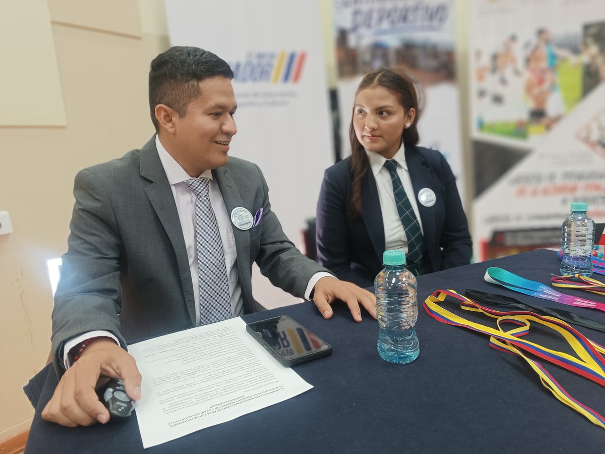 EducacionZ3_Ec's tweet photo. 🏃‍♀️ Participamos en la Mesa de Diálogo sobre el #BachilleratoTécnico en Actividad Física, Deporte y Recreación, en la Universidad Técnica de Ambato, para fortalecer la formación integral y promover una sociedad más activa, saludable e inclusiva. 💚👌 https://t.co/ZFMyHRD7oD