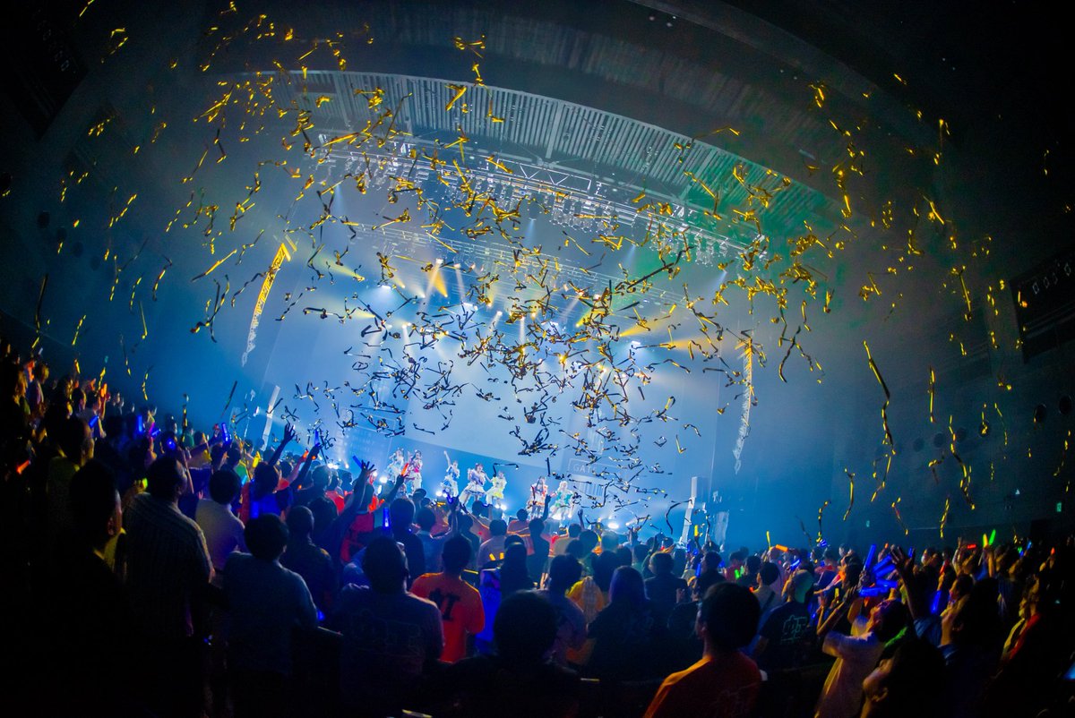 nijihikoushojo's tweet photo. 6th ONE MAN LIVE 「NEXT DESTINATION」 in KT Zepp Yokohamaありがとうございました🌈

これからも虹色の飛行少女をよろしくお願いおたします!!

#虹色の飛行少女 https://t.co/IOvcYAL6cs