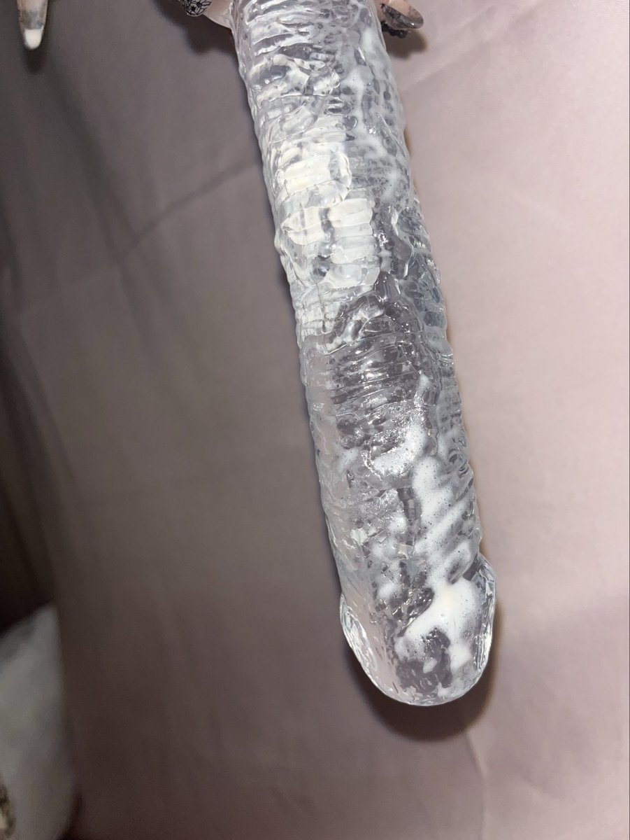 CloseNova76982's tweet photo. 一会就这个样子的话  如果明天去上课插进去一直被调教会很爽吧 感觉一直在找一个可以调我的主人 真的很像一个招p的母狗呀 许愿一个天使主人 喵∽ https://t.co/BuLY4MEvMD