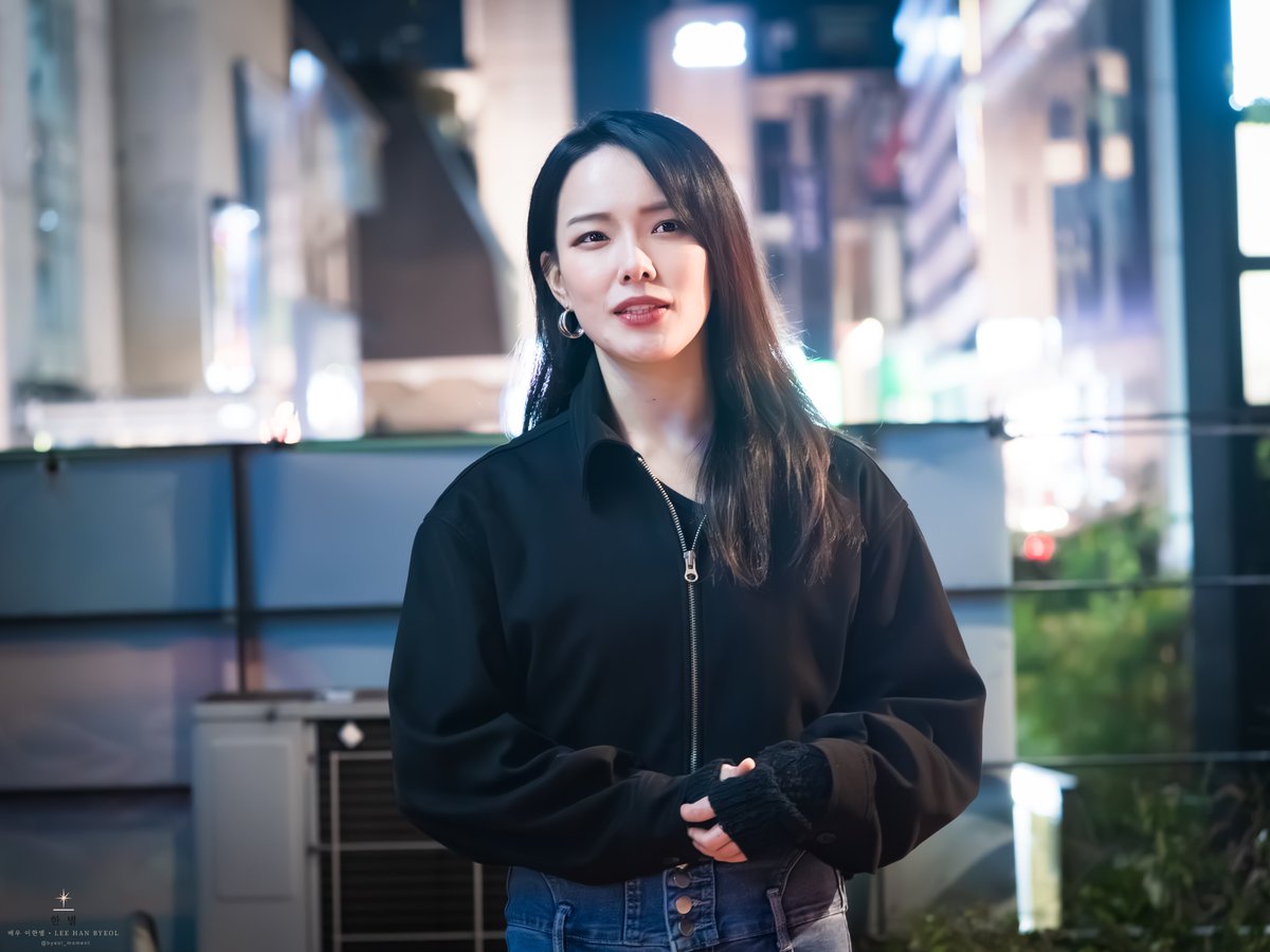 byeol_moment's tweet photo. 2025.10.19 조선의 복서 퇴근길  #이한별 https://t.co/dw8hbqnFOY