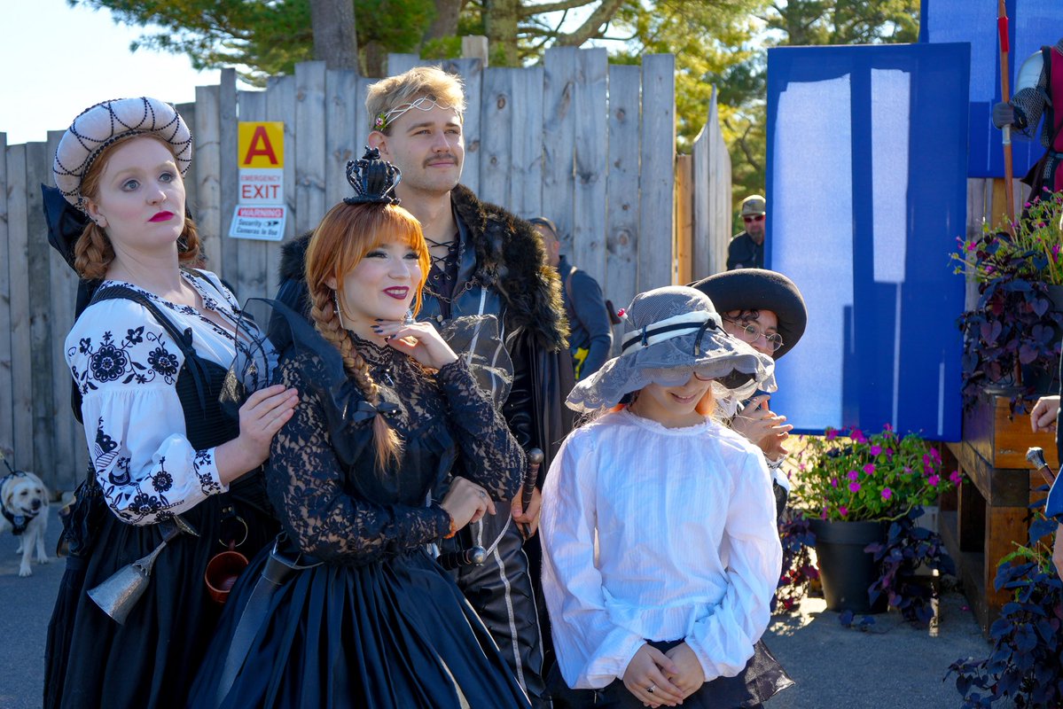 Madness__Sleeps's tweet photo. #KingRichardsFaire #KRFaire #KingRichards #CarverMA #NewEnglandRenFaire #RenFaire #RenaissanceFaire #RenFaireLife #RenFaireSeason #FaireLife #RenFaireCostume #Garb #TurkeyLeg #Jousting #FantasyAesthetic https://t.co/ABwYbhvcM2