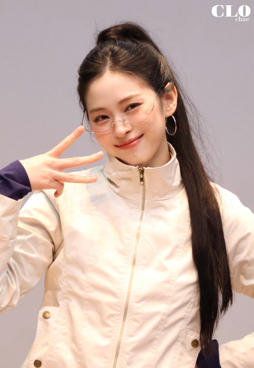 CL01623829's tweet photo. 행복이 찾아오다🗻

#itzy #RYUJIN 
#있지 #류진 https://t.co/aiQ0PnLrRQ