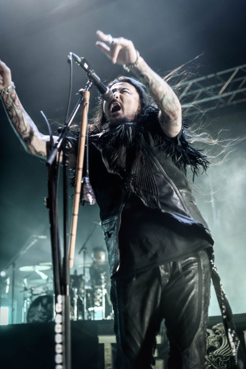 O2AcademyBham's tweet photo. An unforgettable #O2AcademyBirmingham debut from @@TheHuOfficial 🤟

📸 Steve Essex

O2 Academy Birmingham - 08.10.26 https://t.co/ONqU6gKkl2