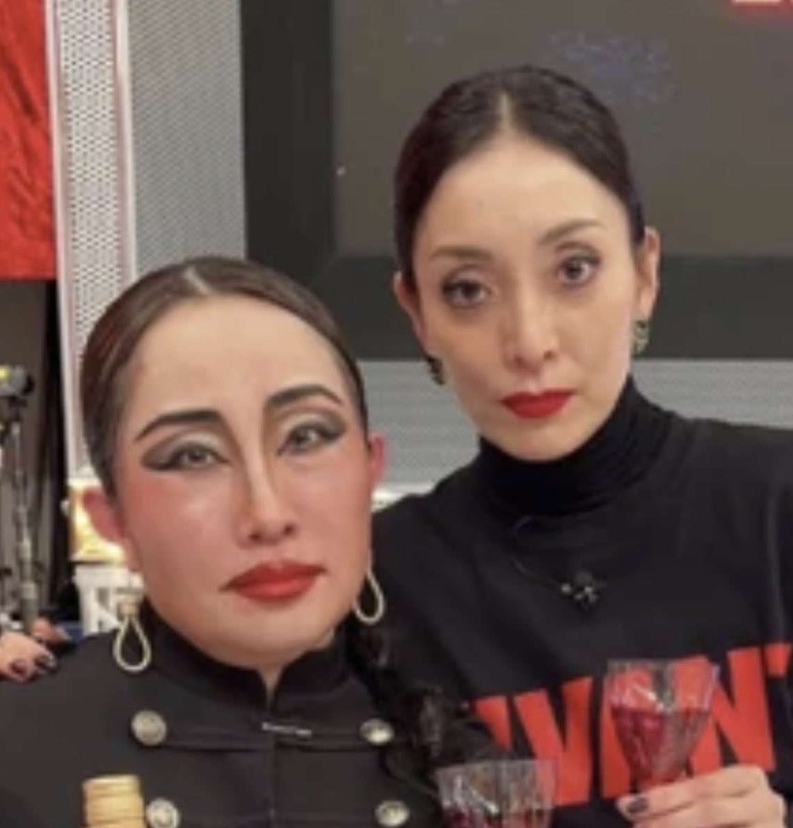 ari_19780318's tweet photo. 【目撃情報】
べパーンの皆さん
なんかシンシーってやつの人見ました。
確か、10日の夜くらいに
たしか左がシンシーです。 https://t.co/IijImrI35T