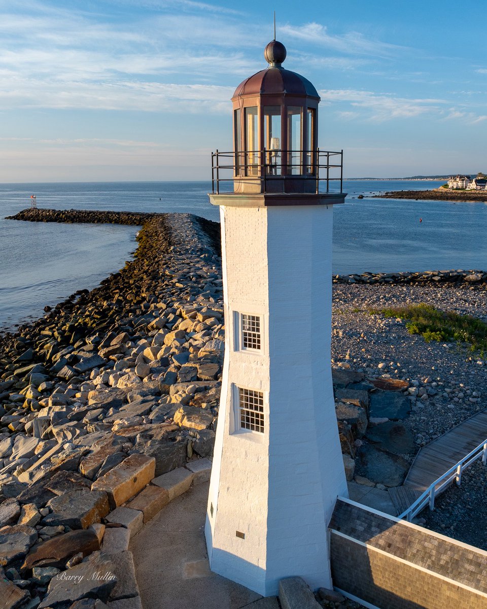 Lighthouse_Hunt's tweet photo. Scituate Lighthouse during sunrise in Scituate, Massachusetts, USA. https://t.co/qgUKWPJN6u