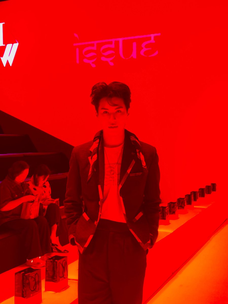 Cheetah_memoirs's tweet photo. ch33t4hh : IG Post Update 🐆🧡✨
ー(13.10.2026)
#ISSUETHAILAND
#IssueBeFriend
#SiamParagonBIFW2026
#BIFW2026
(3/3)
#ชีต้าเป็นเสือไม่ใช่แมว
#VRYSECheetah #VRYSE
#GRMEntertainment https://t.co/KiTGtLjtm9