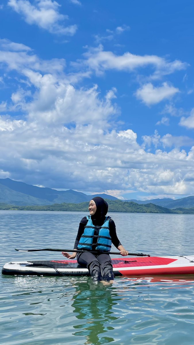 hllwzyy's tweet photo. percayalah dibalik foto yg cantik ini, ada tangan yg gosong banget……. https://t.co/iSJAeZnaAW