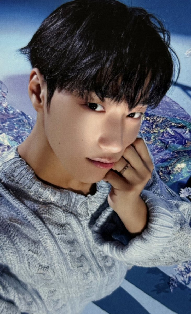 only_san0710's tweet photo. 에이티즈 8th Anniversary 
PHOTOBOOK : Blue Drift #최산 📸

엽서랑 포토카드 ••♥️

#ATEEZ #에이티즈 #CHOISAN https://t.co/CgyWcEK3f6