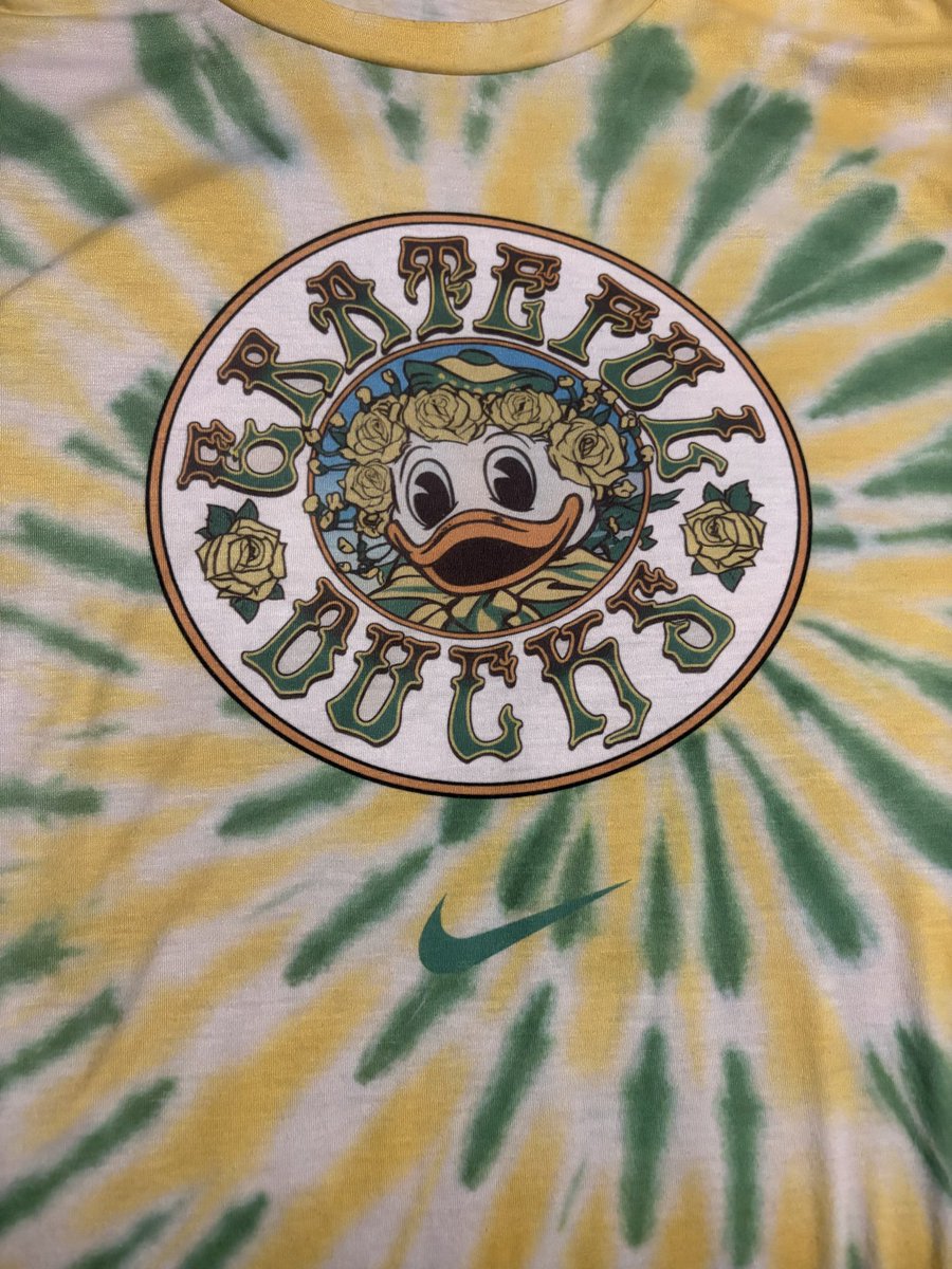 tburney67's tweet photo. @davidclowery Christmas gift from my Oregon alum son in law last year. https://t.co/vmkXsQSRXM