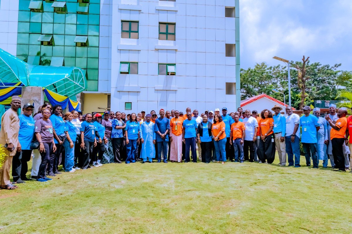 nsitf's tweet photo. Together, let's go the extra mile in our commitment to Employees' Welfare ....MD/CE
Happy Customer Service
#customerserviceweek #nsitf #employeescompensationscheme #ServiceExcellence #leadershipgoals https://t.co/LSd4dvnkt8