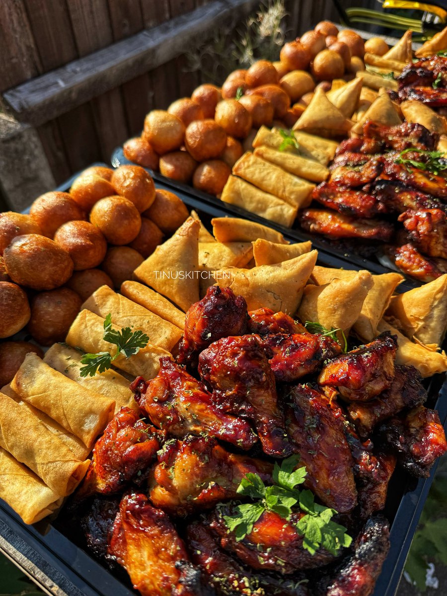 TinuKuye's tweet photo. Order food from me today 🫵🏿 https://t.co/QcrTL0f7mZ