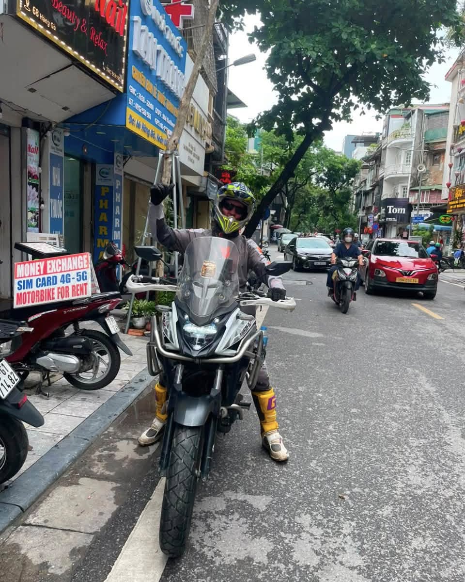 FueAdoptado's tweet photo. Every ride starts here. From city-friendly scooters to off-road and touring bikes, Phương Nam Motobike has the right motorcycle for Hanoi, Ha Giang, Sapa, Cao Bang, Ninh Binh, and beyond. Fully serviced bikes, quality gear, easy rentals. https://t.co/cvbDQUlYQi