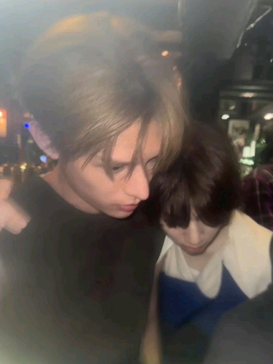 for13Juu's tweet photo. 제임스 생일 축하해 🥳🎉

#제임스의_빛이_차오르길
#Happy21andOnlyJAMES https://t.co/Tcyi6pSESR