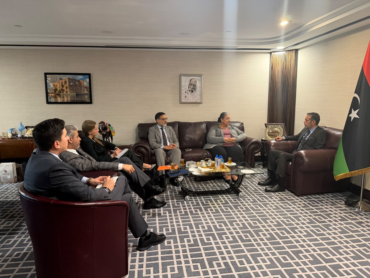 TaherSonni's tweet photo. قبل الاحاطة التي ستقدمها لمجلس الأمن غداً الثلاثاء ، التقيت السيدة "هانا تيتيه" مبعوثة الأمين العام وذلك في مقر البعثة الليبية #نيويورك. حيث دار اللقاء حول آخر المستجدات و تطورات المسار السياسي و والتحديات التي تواجها. أكدنا من جانبنا أهمية دعم القيادة والمُلكية الليبية للحل بمشاركة القوى السياسية الفاعلة وعدم الإقصاء ، والاستماع إلى مشاغل الليبيين ، مع التأكيد على أن أي مبادرات يجب ان تعمل على انهاء المراحل الانتقالية والوصول إلى الانتخابات العامة التي يتطلع اليها الشعب الليبي  @UNSMILibya  @UNDPPA
