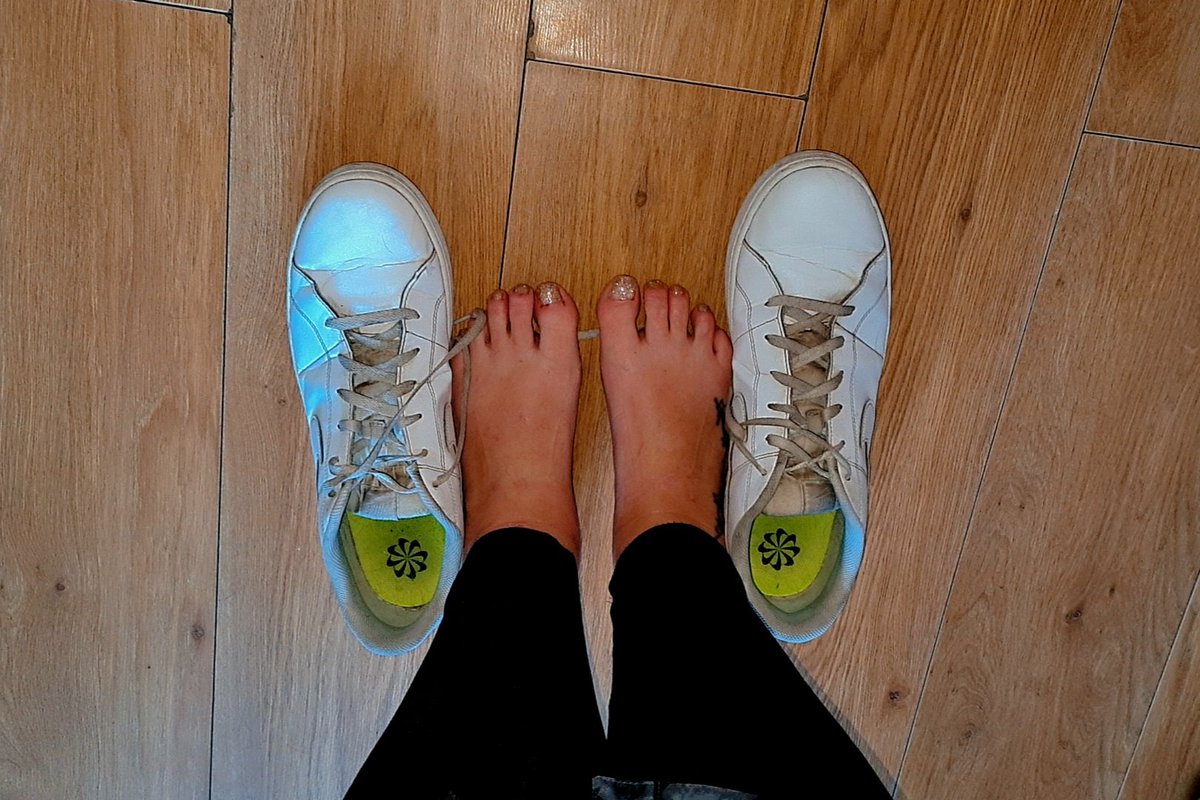 SubSoles_xXx's tweet photo. Daddys shoes make my feet look small and cute...
Do you agree?? 
#footlover #footmodel #prettynails #toes
#footfetish #feet
#toeslove #prettyfeet
#footworship #cutefeet #footwork #slave
#feetfetishnation #dominant #daddydom https://t.co/wqqc1BBo1V
