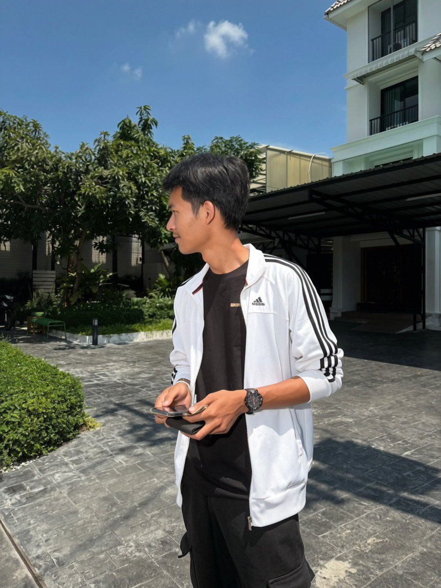 PANUPONG_2023's tweet photo. ไม่ใช่ฝนแต่ลงเม็ดได้นะ😳
#สุพรรณบุรี https://t.co/fBco4syZCq