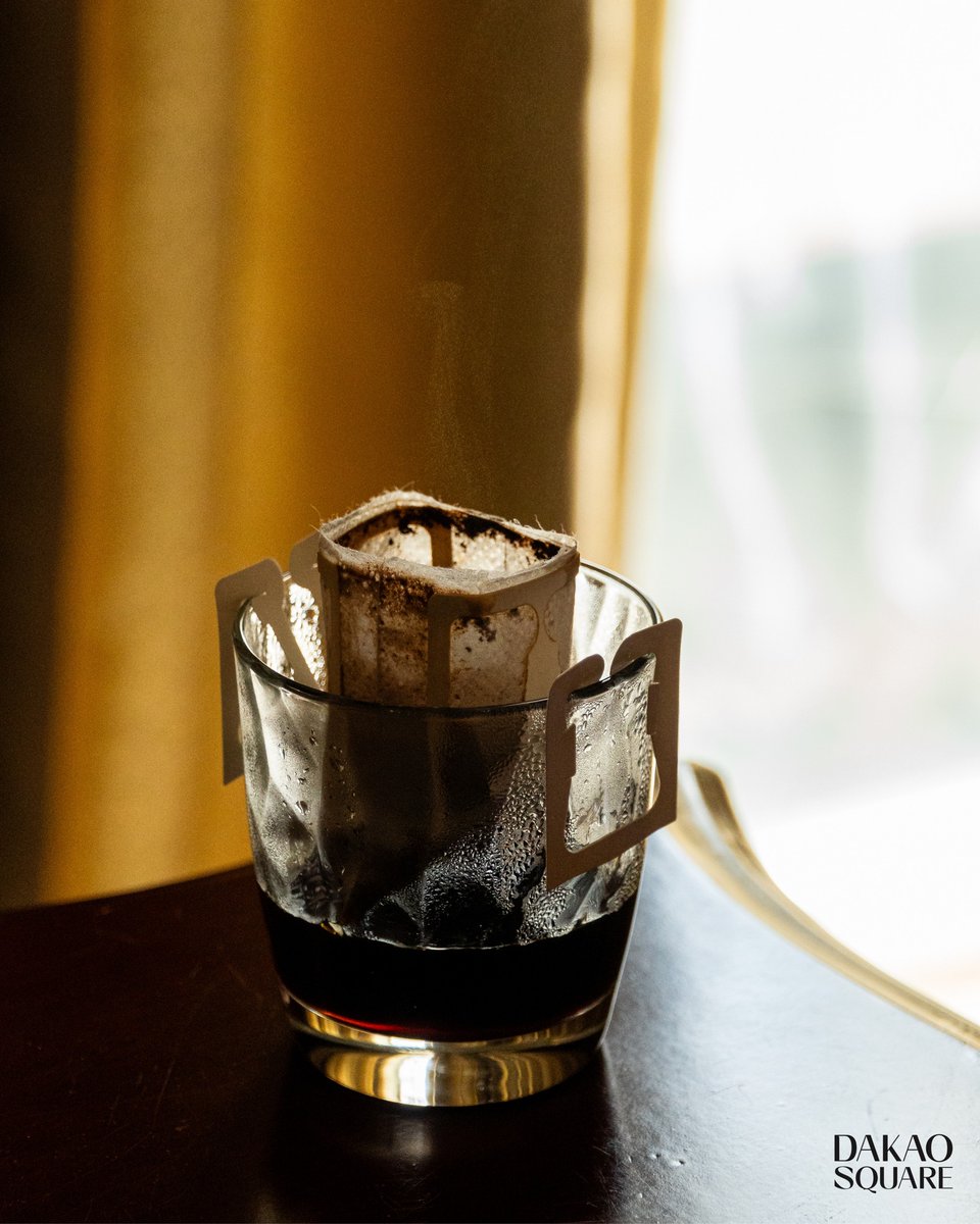 packoo9's tweet photo. September arrives softly with the warmth of a familiar coffee cup, inviting us to slow down and find comfort in the gentle touch of autumn. https://t.co/FA6HoBJPle