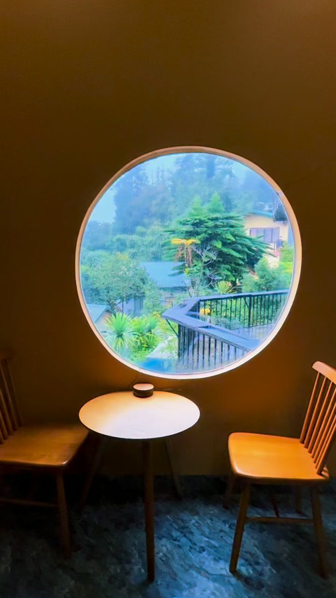 paudelro's tweet photo. POV: You came to Sapa for the mountains. Sapa: rain all day. Hotel day it is. https://t.co/LJ0fhCjEx8